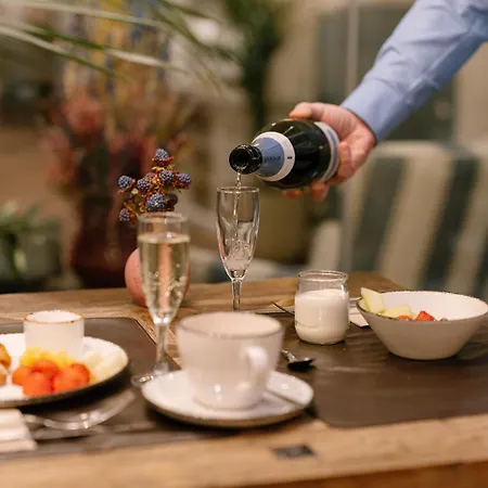 Cocoon Отель 4*